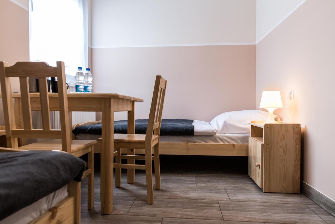 Dom Wycieczkowy "Na Stadionie" Hotel Klodzko Luaran gambar